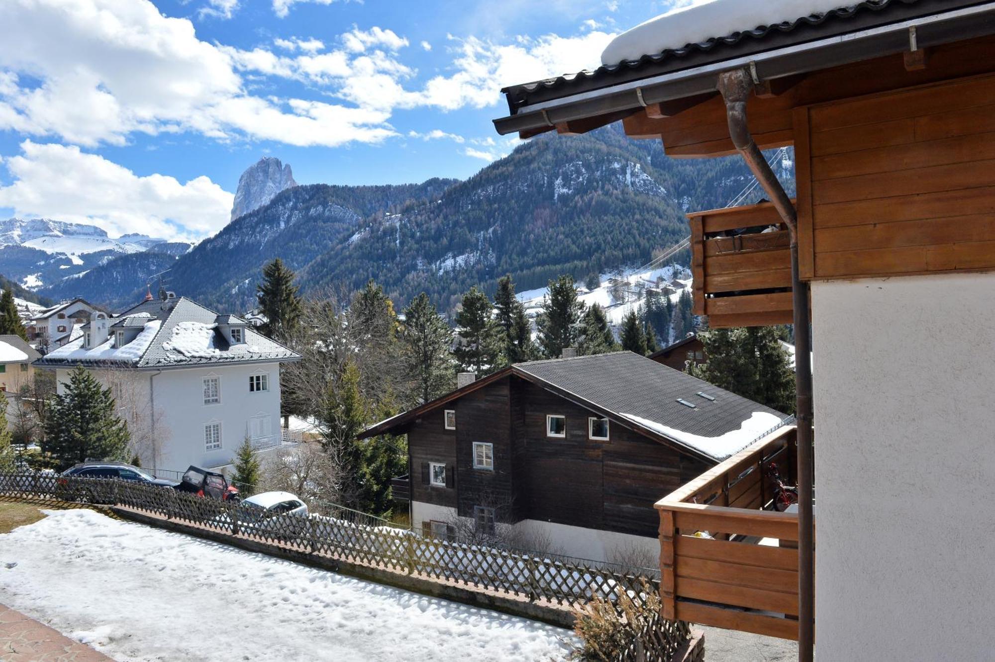 Apartments Rainer - Val Gardena St. Ulrich in Gröden Exterior foto